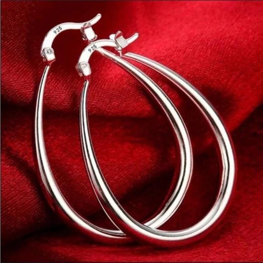 NEW S925 STERLING SILVER OVAL HOOP EARRINGS, NICE EARRINGS, CUTE EARRINGS